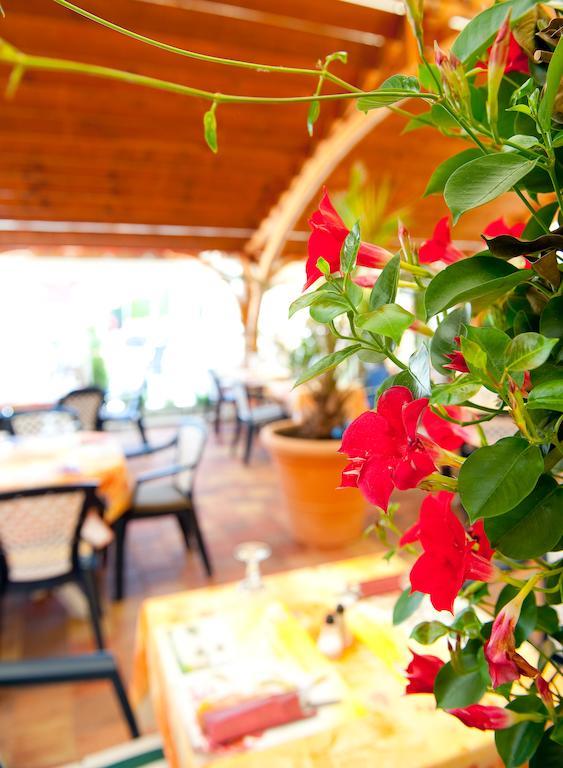 Au Soleil, Hotel Restaurant & Spa Valff Exterior foto